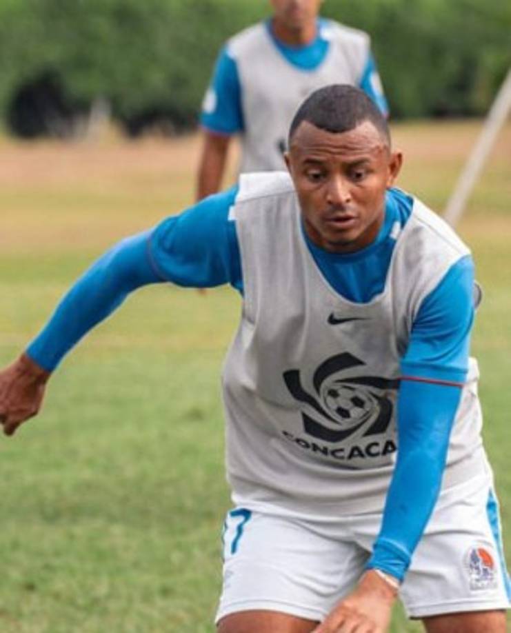 Ovidio Lanza: El delantero hondureño fue descartado por Ramón Maradiaga en el Vida.