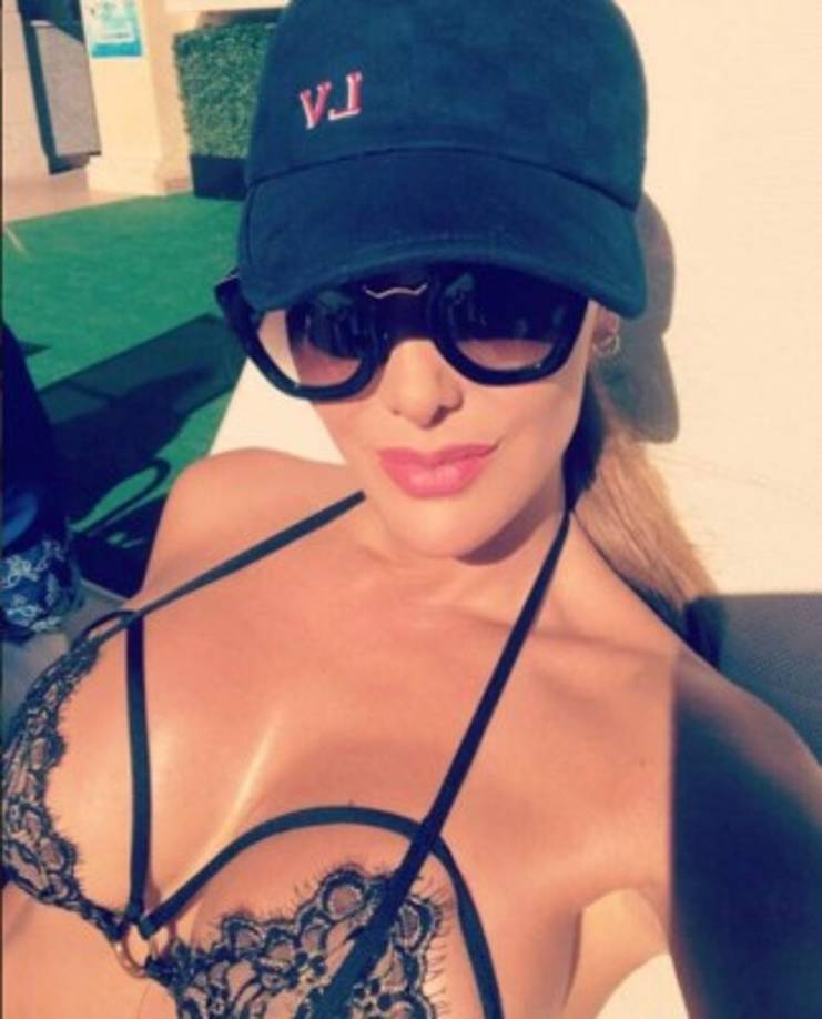 Por eso Medina dijo que confiaba en las autoridades. 'Yo confío plenamente en el @TSJCDMX no voy a expresarme mal de las autoridades cómo lo está haciendo mi contraparte porque no tiene la razón'. <br/><br/>Ante esto, Ninel lo calificó como un prófugo de la justicia y que, al no ser declarado inocente, no puede expresarse mal de las autoridades mexicanas.