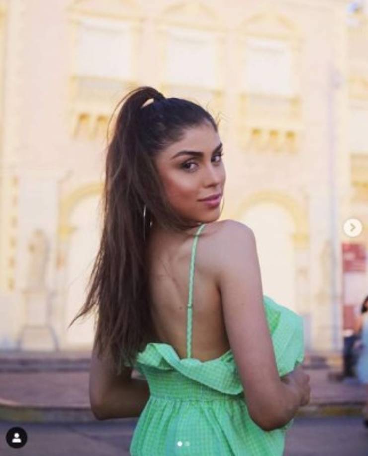 Hace unos meses habia dado a conocer a sus seguidores por medio de otro video que no se había recuperado aún de sus problemas con la comida y las inseguridades con su cuerpo.<br/><br/>'Todo esto comenzó hace mucho tiempo en el colegio, yo siempre me sentí más grande que el resto, más gordita que el resto y asi no lo estuviera, tenía una dismorfía corporal absurda. Yo recuerdo mucho que usaba cualquier cosa para tener apretada la parte del estómago porque no me sentía cómoda pero al mismo tiempo no era consciente de esto hasta que empezé a trabajar y empecé a comer dulces, fritos y empecé a subir de peso y esto coincidió con la época en la que yo empecé en YouTube', dijo la youtuber.