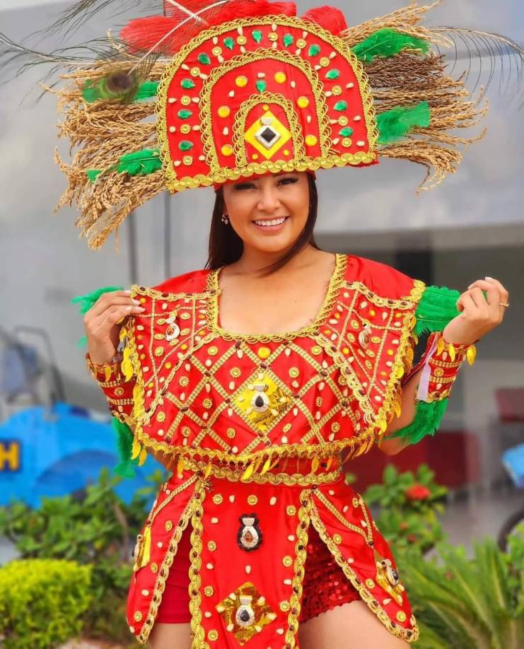 A través de TikTok, Facebook e Instagram, Flores, una de las imágenes del canal capitalino HCH, compartió con sus seguidores a través de un video un incidente ocurrido hoy cuando conducía su vehículo. 