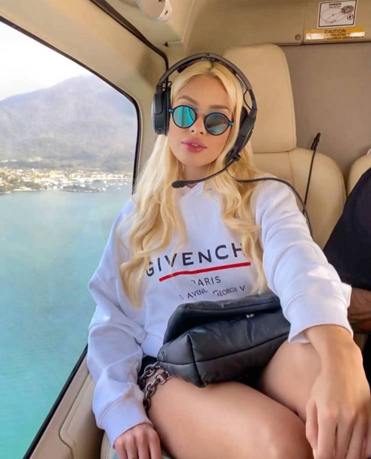 Karoline Lima es uno de los rostros más populares de Brasil y es reconocida por haber tenido una relación con Neymar.