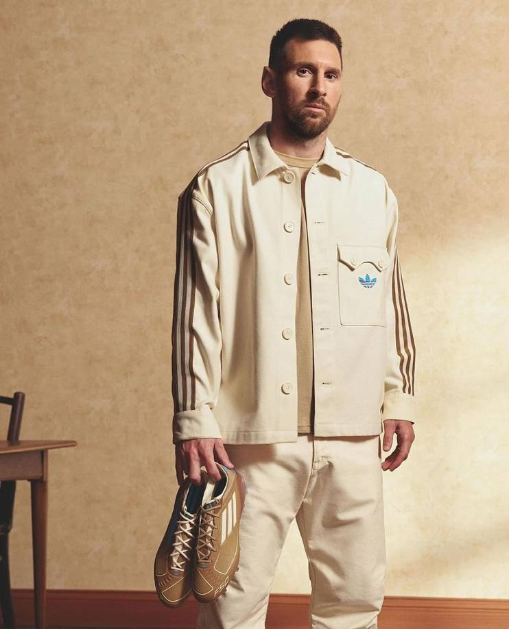 “Para mí, y supongo que también para Bad Bunny, la comunidad latina tiene una importancia enorme en nuestras vidas. Una gran parte de nuestros fans son latinos, y hay un vínculo de idioma, cultura y sociedad que es muy especial. Ahora, viviendo en Miami con mi familia, somos más conscientes de esos lazos que nos unen como latinos”, aseguró Messi a ESPN.