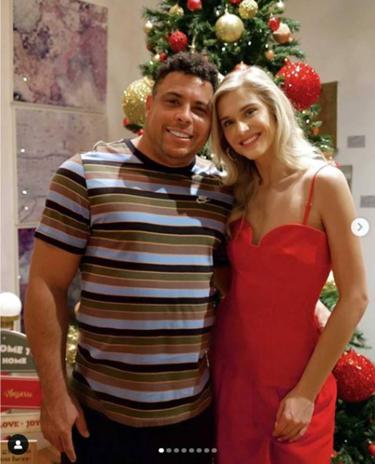 Ronaldo anunció hace su enlace matrimonial con Celina Locks, su pareja con la que comparte una relación de siete años de duración.