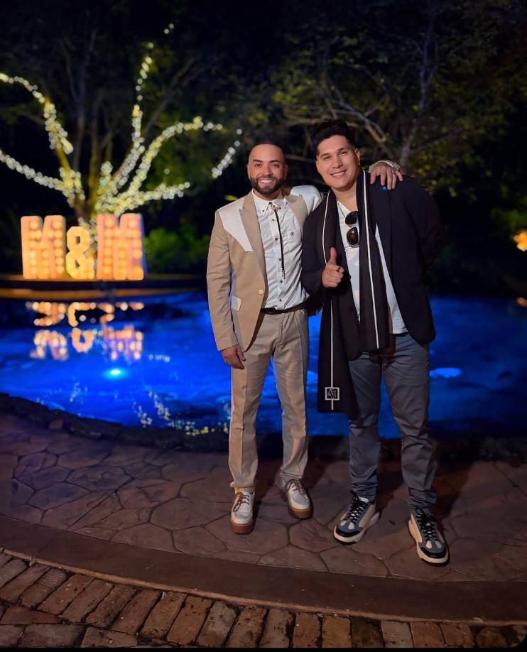 Melany dijo a la publicación que tuvieron alrededor de 160 invitados, entre los que estaba <b>Chyno Miranda</b>, el excompañero de Nacho que recientemente volvió a redes sociales después de ausentarse un tiempo.