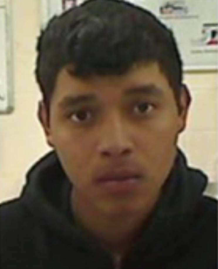 Evin Geovanny Mata Guzmán, de 25 años, es el sospechoso de la masacre y ya está siendo buscado por las autoridades de ese país.