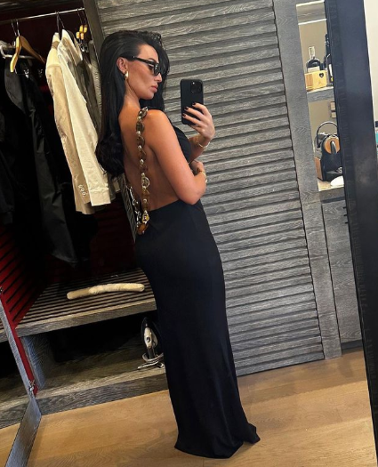 “Ella me dijo: ‘Tuve un presentimiento y les dije a mis amigos que ella era su hija’. Le dijeron que estaba loca”, comentó a The Sun.