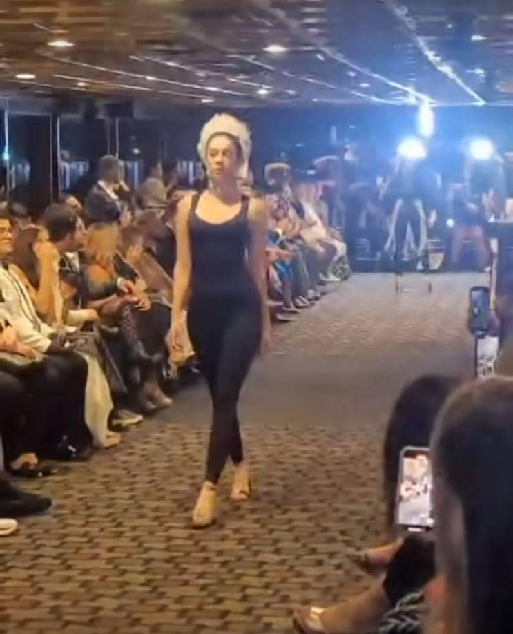 La modelo originaria del departamento de Santa Bárbara también lució diseños de Lázaro Sánchez y, como siempre, brilló de principio a fin. 