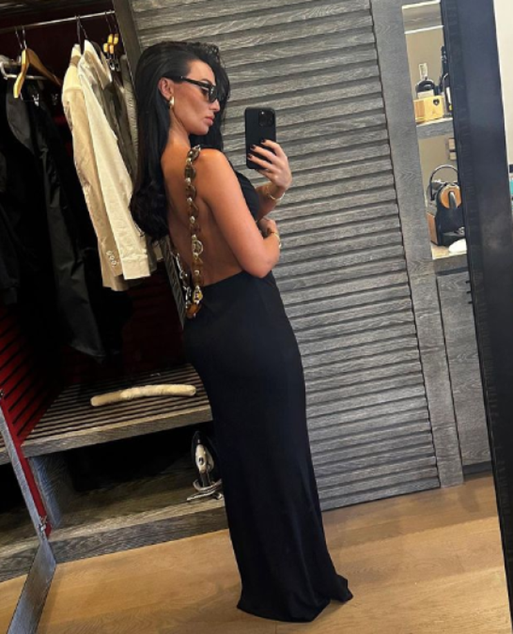 Luego de eso, Kyle Walker le prometió a Annie, su esposa y madre de sus primeros tres hijos, que solo mantendría contacto con Lauryn Goodman para los acuerdos financieros y de paternidad.