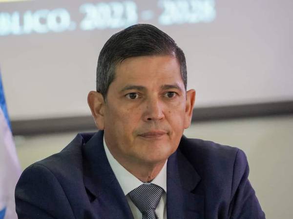 Wagner Vallecillo fue propuesto en el Congreso Nacional como presidente interino de la Corte Suprema de Justicia.