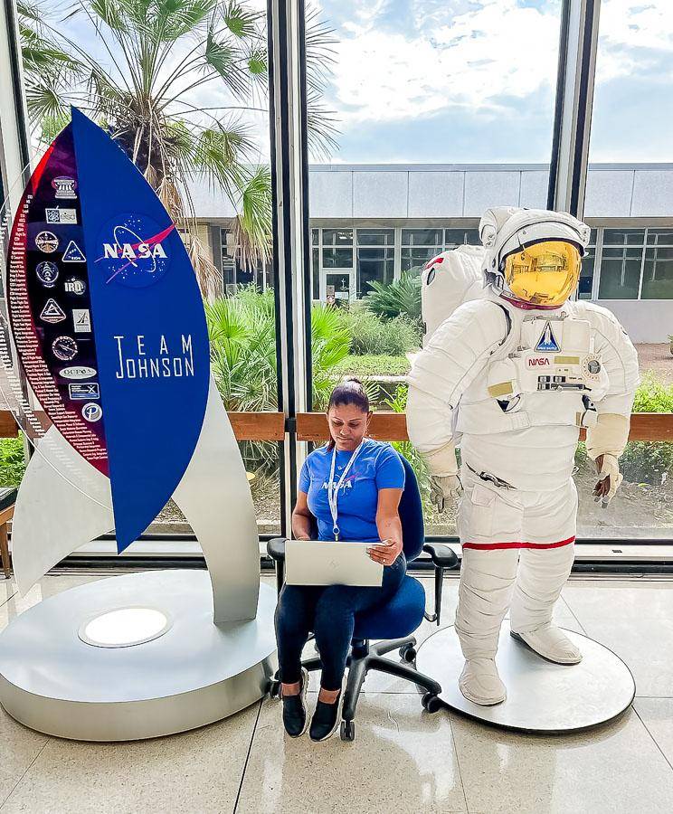 Aconseja a otros jóvenes para que no dejen de luchar por sus sueños.