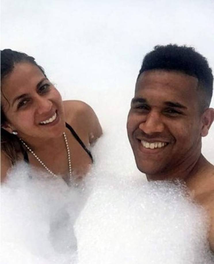 Yaudel y María José se fueron de vacaciones a Cancún, México.