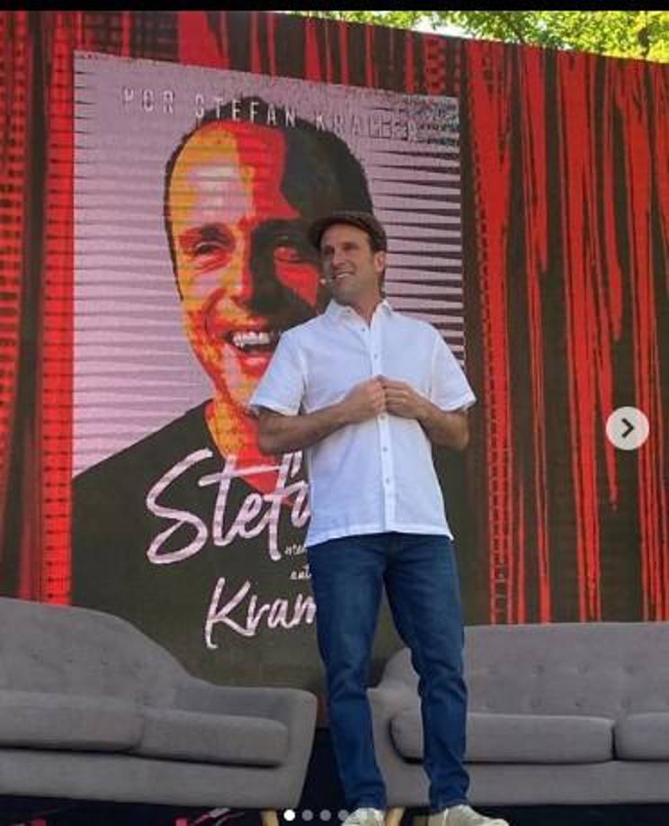 Kramer en el 2012 estrenó su película autobiográfica Kramer vs. Kramer. Llegó a estar en cartelera en &gt;Netflix debido a su éxito.