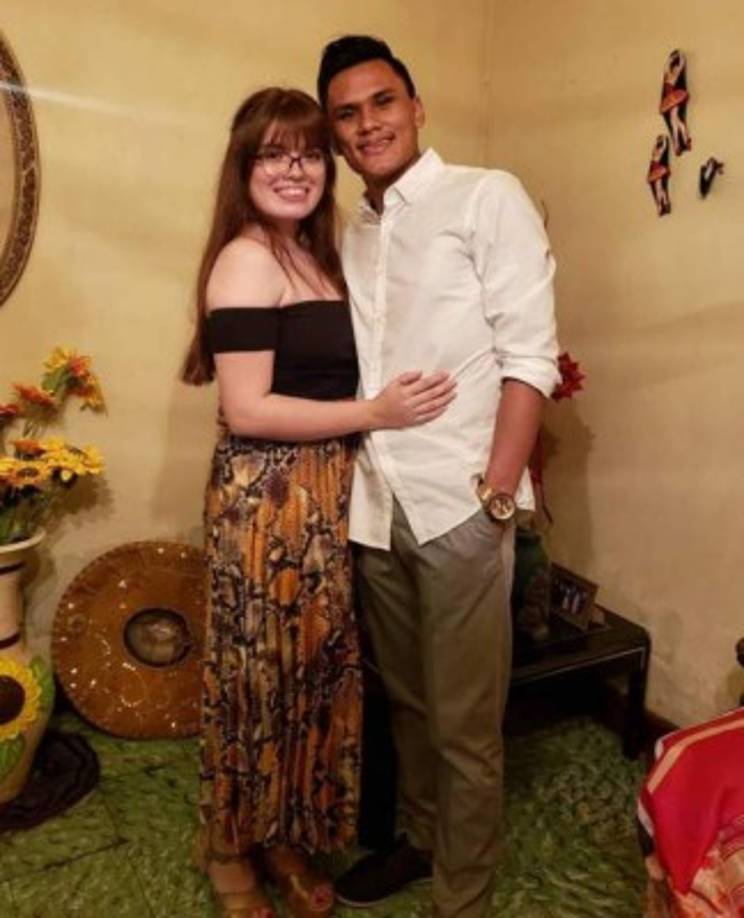 Denil Maldonado: El defensor del Motagua junto a su novia Iving Bruni.