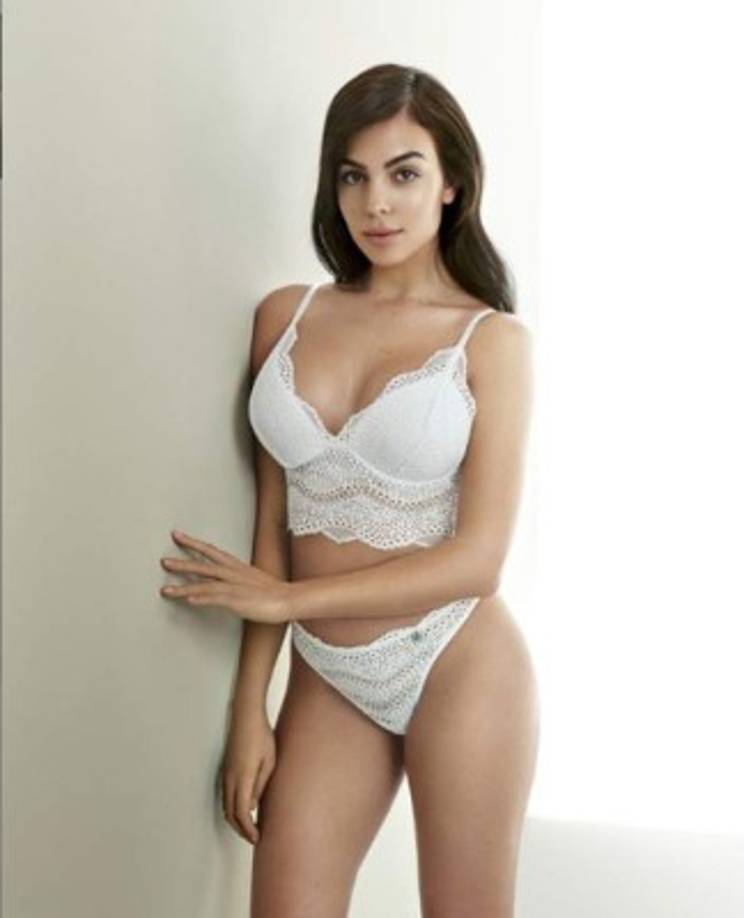 Días atrás, Georgina agradeció a la marca por medio de sus redes sociales por confiar en ella para formar parte de su nueva colección de lencería.