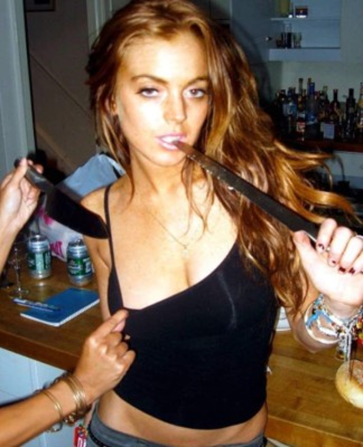 La caótica etapa negra de Lohan incluye, escándalos, excesos en fiestas, así como abusos y amenazas. <br/><br/>Lindsay si que tuvo un pasado lleno de controversia, que acabó con la corona de 'princesa de Disney'.
