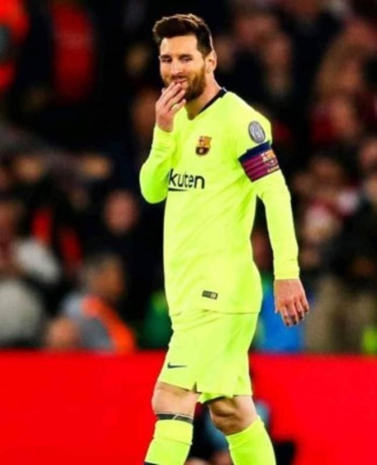 Tras el 4-0 del Liverpool, Messi no lo podía creer y en su rostro evidenciaba la tristeza.