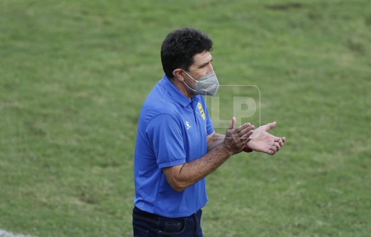 Héctor Vargas destacó el trabajo de los jugadores del Real España en el triunfo ante Olimpia.