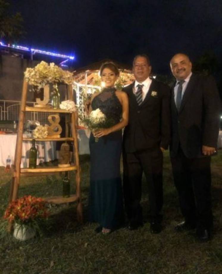 'Nos casamos porque nos amamos y deseamos que nuestro bebé nazca en un hogar bajo las leyes de la iglesia y la bendición de Dios.', señaló Espinal a HRN.<br/>