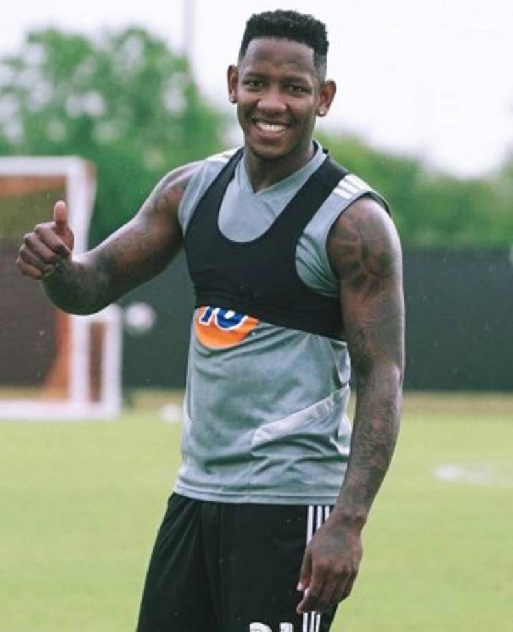 Romell Quioto: El extremo ofensivo se despidió del Houston Dynamo, pero en las últimas horas ha surgido el rumor de que el equipo lo podría renovar con la intención de venderlo a otro club de la MLS.