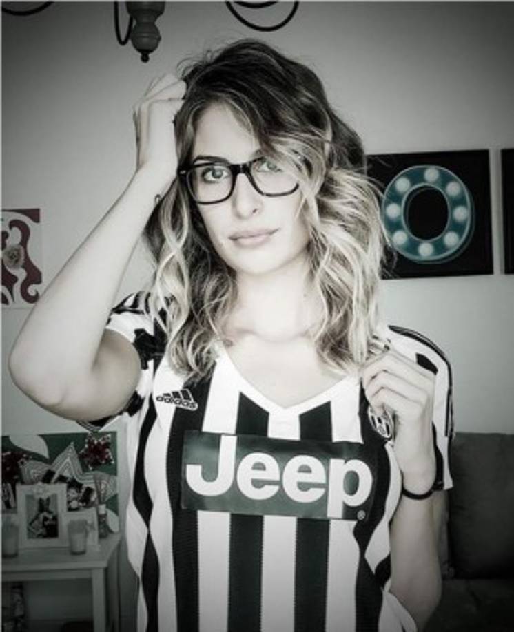 Valentina Allegri, hija de Massimiliano Allegri, entrenador de la Juventus, ha saltado a la fama gracias a sus encantos que publica en Instagram.