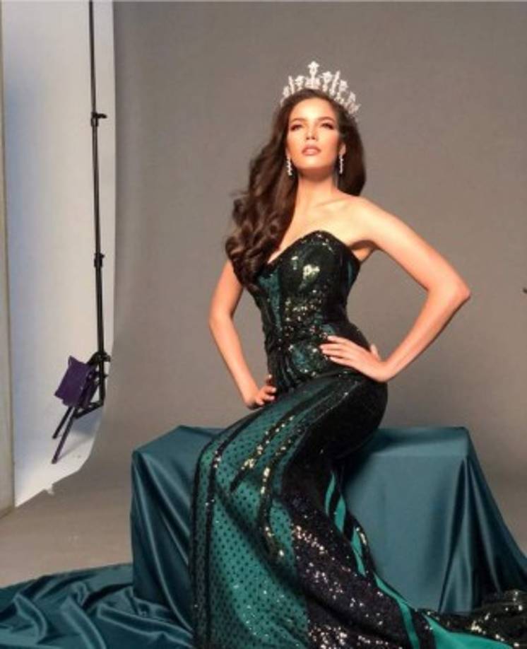 En la competencia del Miss Tailandia 2019, ella también ganó el premio Mejor traje de baño, Posturas perfectas, Miss Popular Vote y fue una de las ocho participantes galardonadas con la Tiara Dorada.