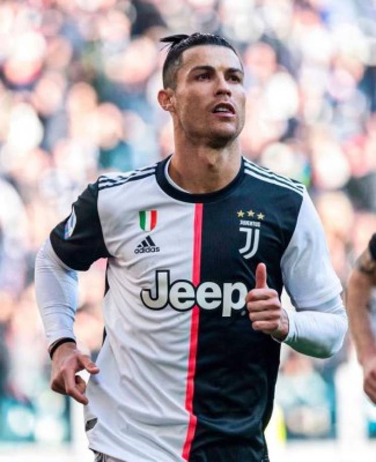 Transfermarkt publicó la lista de los 100 jugadores más valiosos del mundo y Cristiano Ronaldo ocupa el puesto 46 con un valor de 75 mil euros. El delantero portugués, de 35 años, va en picada con el pasar de las temporadas. Su retiro está más cerca.