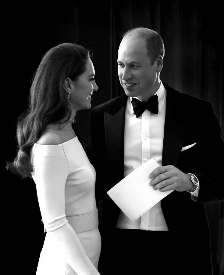 William y Catherine divulgaron unas imágenes que muestran un lado totalmente opuesto al que pinta Harry de la familia real británica.