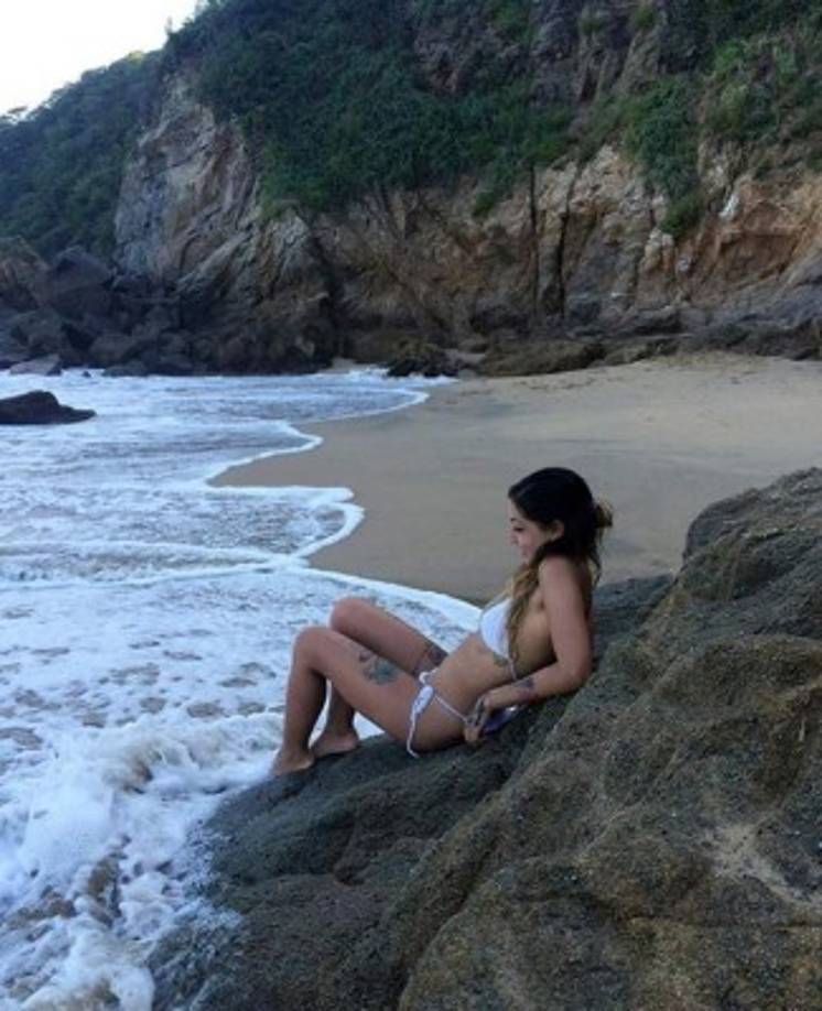 El crimen ocurrió la madrugada del domingo en las cercanías de un bar en playa El Carmen, en la localidad de Cóbano, provincia de Puntarenas (pacífico) cuando la mexicana, se encontraba en el lugar con una amiga inglesa de apellido Moorhouse.