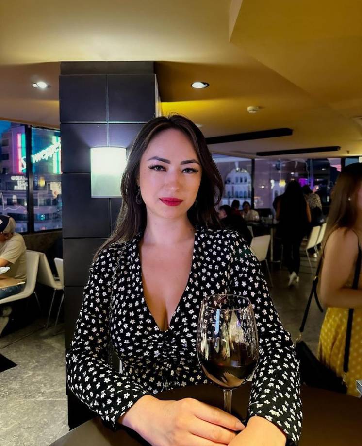 Otros optan por seguir a Sofía en TikTok, donde constantemente comparte videos sobre su día a día. 