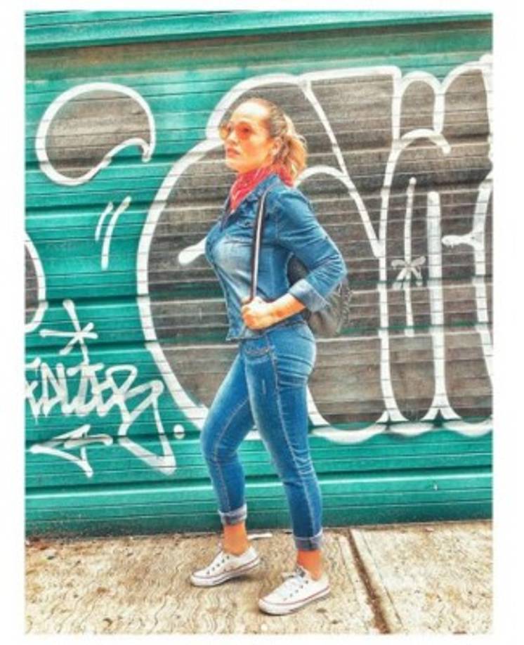 La cantante se considera una mujer próspera, productiva, trabajadora y emprendedora, pues aunque no tuvo trabajo en Azteca siempre buscó la forma de hacerse presente.<br/>