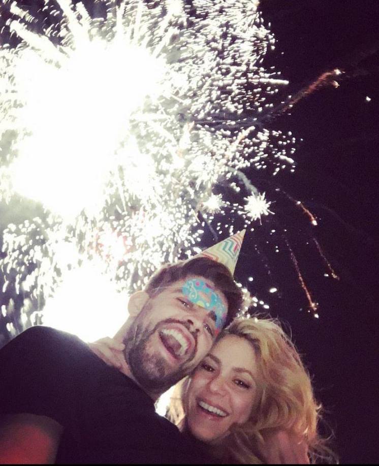 Es más, según la familia de Piqué, los famosos ahora mismo ni se hablan, “han sabido mantener las formas de cara a la galería en tanto no llegaron a un acuerdo, en el dichoso convenio de separación. Pero ahora mismo ni se dirige la palabra”, indicó.