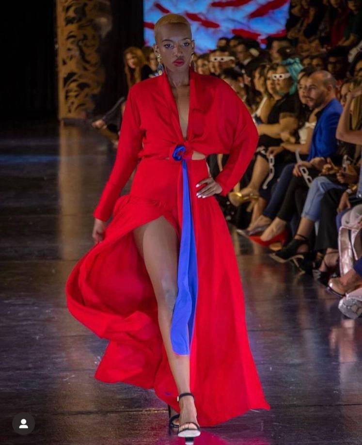 Keril lleva muchos años dedicándose a las pasarelas y el modelaje. 