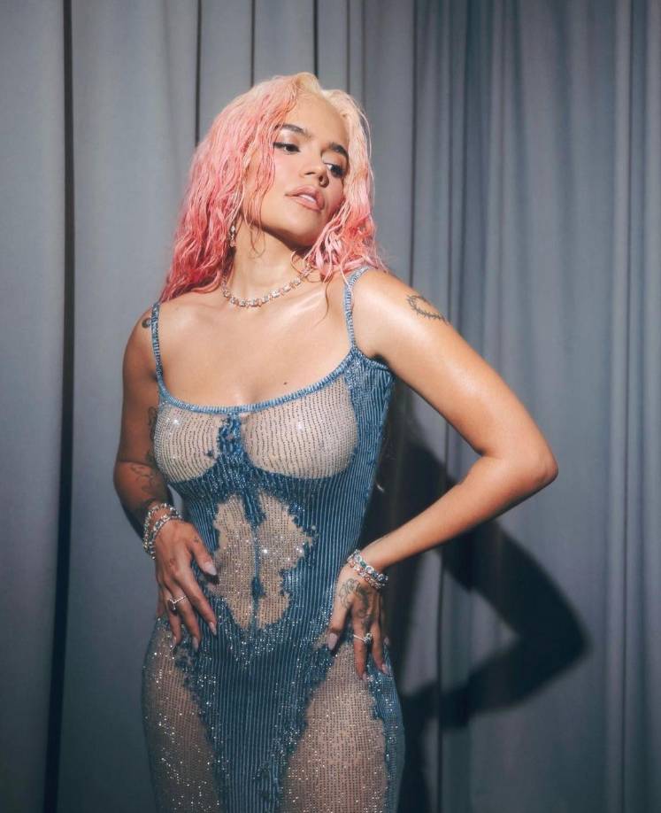 Las palabras de la cantante rápidamente se convirtieron en tendencia en las diferentes plataformas sociales, donde sus fans apoyaron la decisión de la exitosa cantante de convertirse en madre por primera vez. 