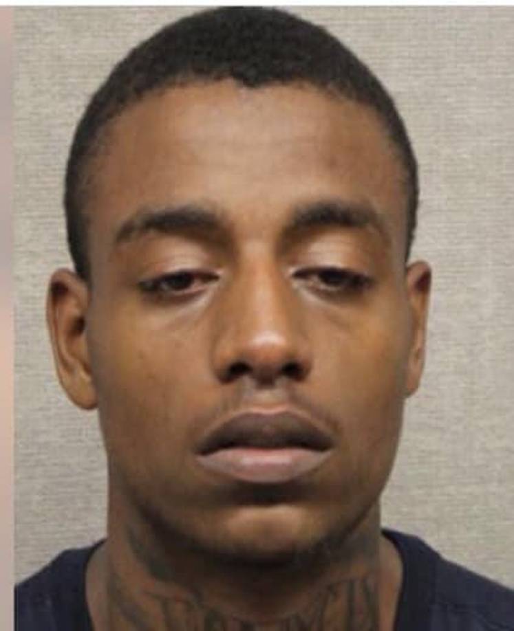  Ronzoni Jackson Jr. fue detenido como sospechoso de la muerte a tiros de los hermanos Quintano.