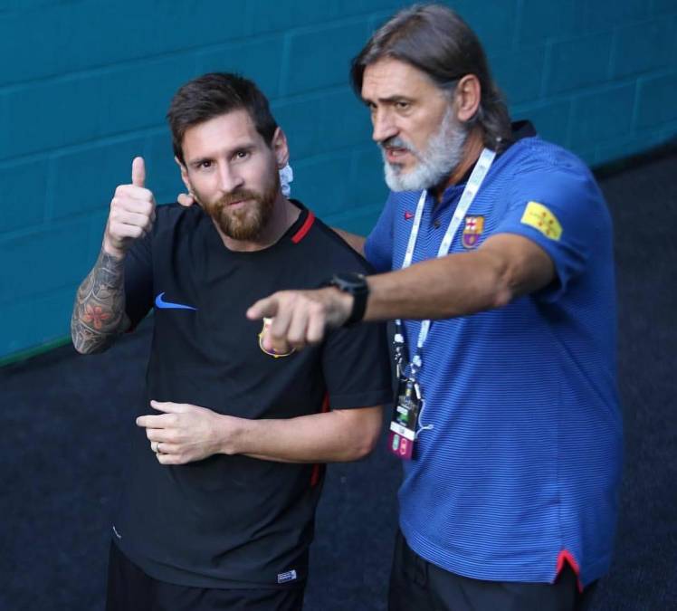 Pepe Costa comenzó como encargado de ayudar a Messi a solucionar tareas administrativas o cualquier necesidad extradeportiva, con el paso de los años fue dejando a un lado esas funciones hasta convertirse en la mano derecha del astro argentino.