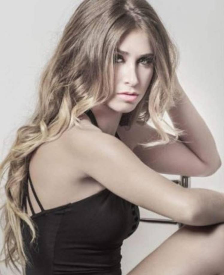 Según el diario 'The Sun', ellos empezaron a salir hace más de un año y medio durante las vacaciones que el volante francés se tomó en Los Ángeles.