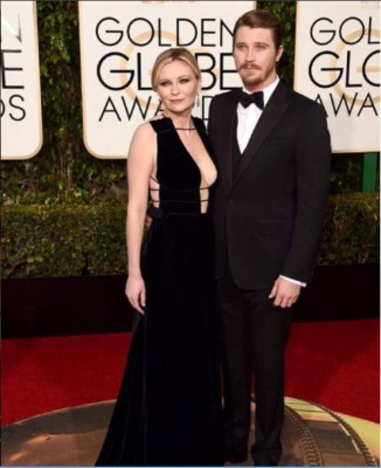 Garrett estuvo por cuatro años en una relación con la también actriz Kirsten Dunst, de quien se separó en 2016.