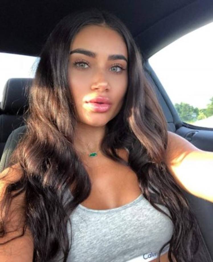 Nadia apareció en el video de Tyga Swap Meet en 2018.