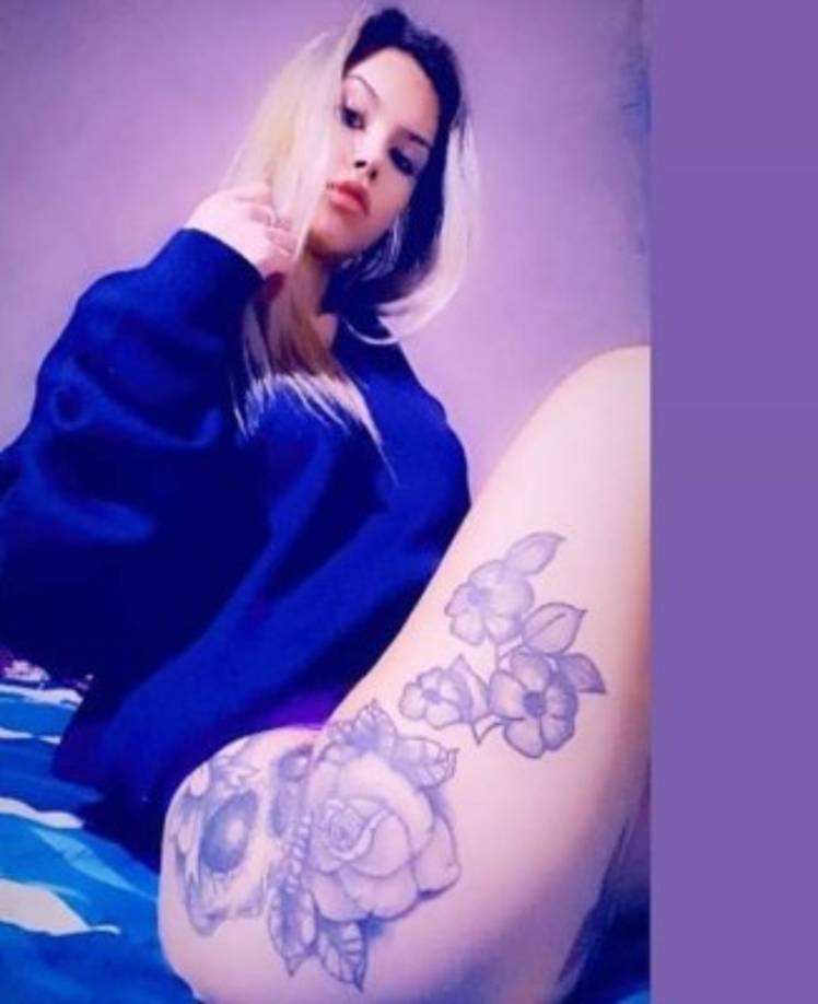 Siendo aproximadamente 7:15, un amigo de los jóvenes -identificado como Rodrigo- recibió un llamado de Franco, en el que le pidió que vaya hasta la casa de Paula (que vivía en frente a su casa). En ese momento, Rodrigo encontró a la rapera muerta con un cable en su cuello, por lo que pidió ayuda inmediatamente.