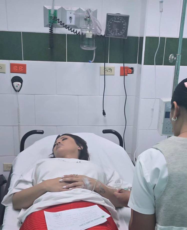 Milagro Flores a través de sus redes sociales compartió varias fotografías recibiendo asistencia médica.