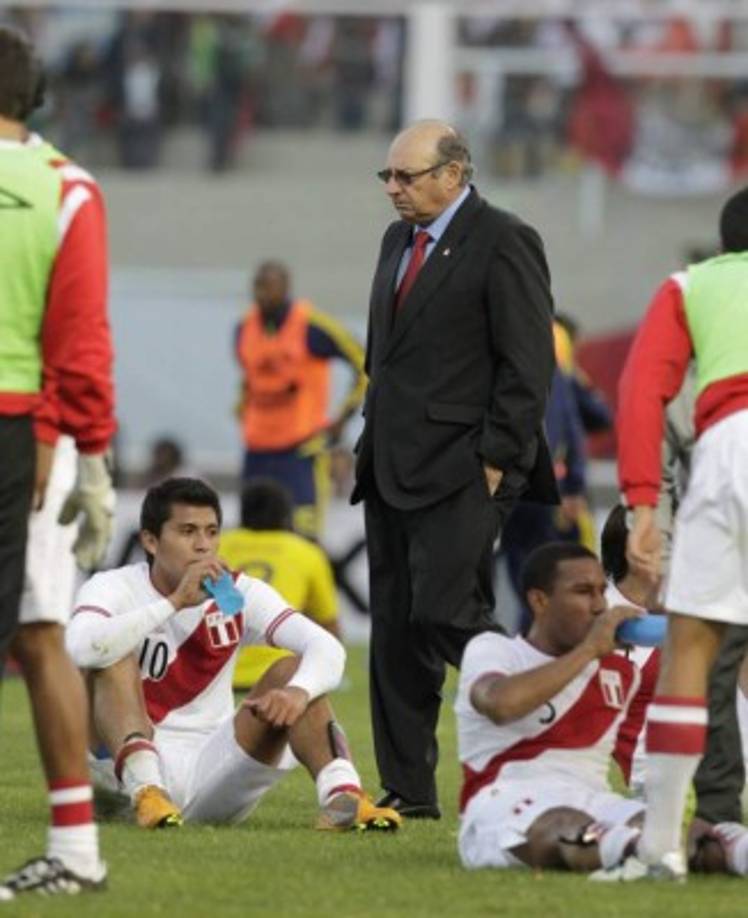 El uruguayo Sergio Markarián disfrutó mucho del futbol desde chico, pero nunca tuvo la oportunidad de probar suerte en algún equipo de primera división. Prácticamente ha realizado toda su carrera en Sudamérica, aunque tuvo un paso por Europa.