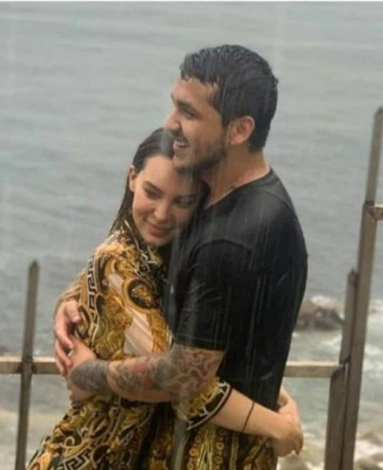 Esta ha sido una de las imágenes que confirman el romance de la temporada.