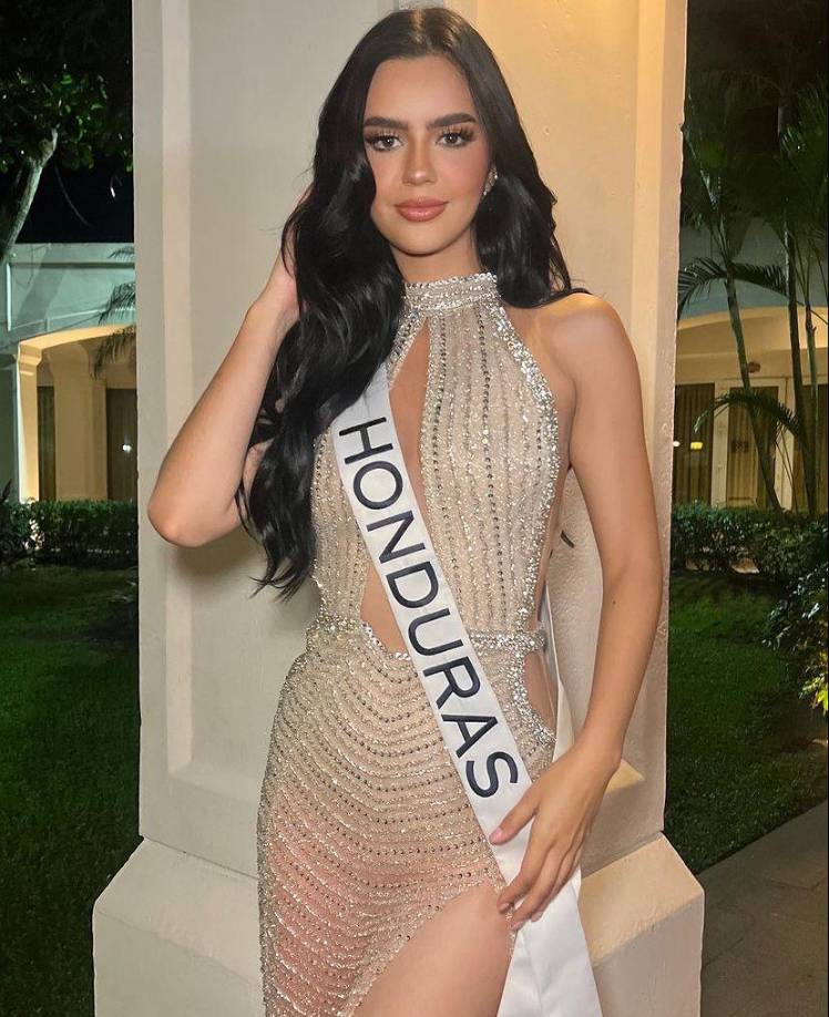 La guapa catracha recordó el día de la competencia preliminar cuando gritó con orgullo “¡Honduras!” y aseguró que sintió la emoción y la buena vibra de los que estaban presentes.