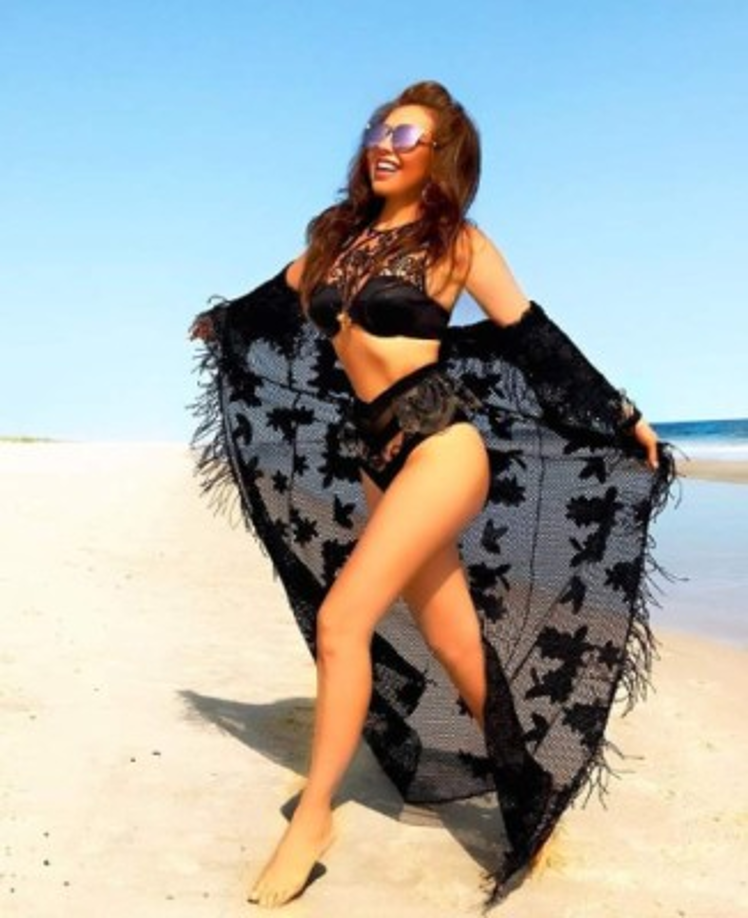 Actualmente Thalía se ha convertido en todo un fenómeno viral y que es la mexicana es fanática de las redes sociales y esto le ha permitido mantenerse cerca de su público.