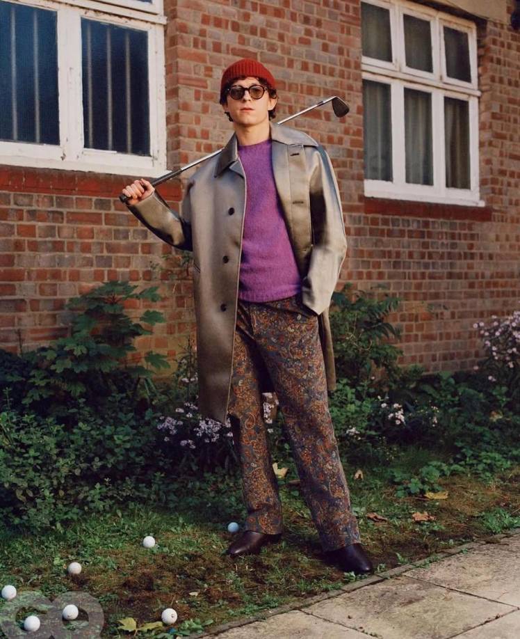 Esta declaración ha generado una mezcla de tristeza y admiración entre sus fanáticos, quienes respetan su decisión de priorizar su vida personal.