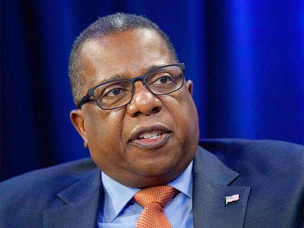 Funcionario estadounidense, Brian Nichols.