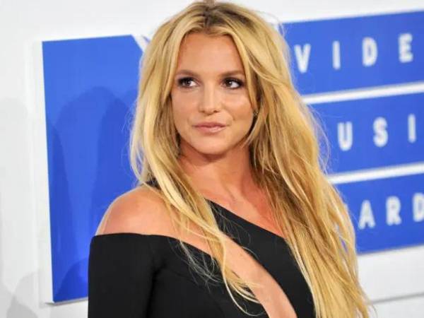 Britney Spears continuará pagando la manutención de su hijo menor