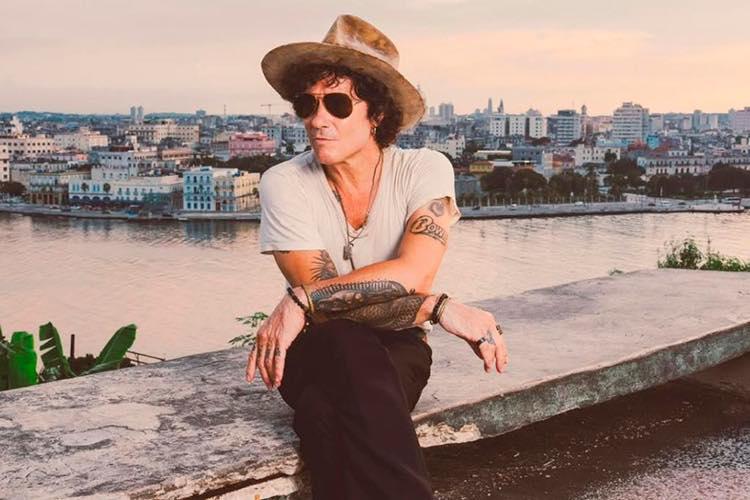 Bunbury asegura que le gustaría hacer un disco de rancheras o tangos