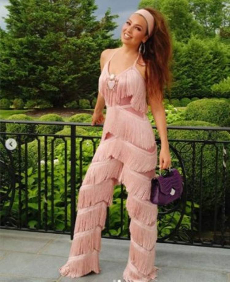 Cada vez que Thalía comparte una imagen o un video en su cuenta de Instagram causa revuelo. Un claro ejemplo fue el reciente video en la que la cantante aparece hablándole a sus fans y que ahora es un reto viral llamado 'ThaliaChallenge'.