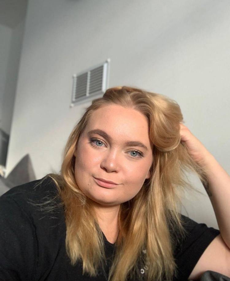 Al parecer, las imágenes que comparte la joven Smith con su pareja, parace estar viviendo uno de los momentos más felices de su vida tras ser novios durante varios años.